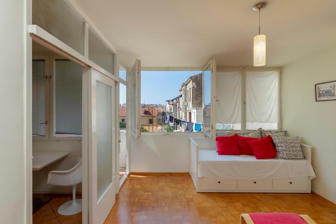 Atelier Apartment Pula Bagian luar foto
